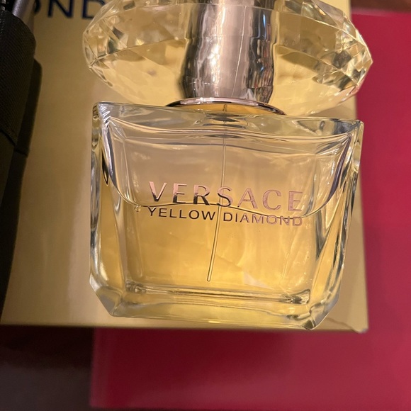 Versace gift set yellow diamond & Versace backpack - Picture 4 of 8